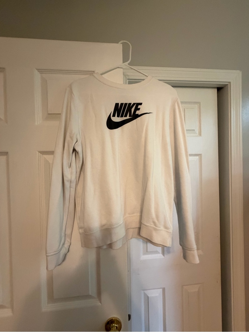 Nike Women's Crewneck Sweatshirt in White with Black Logo